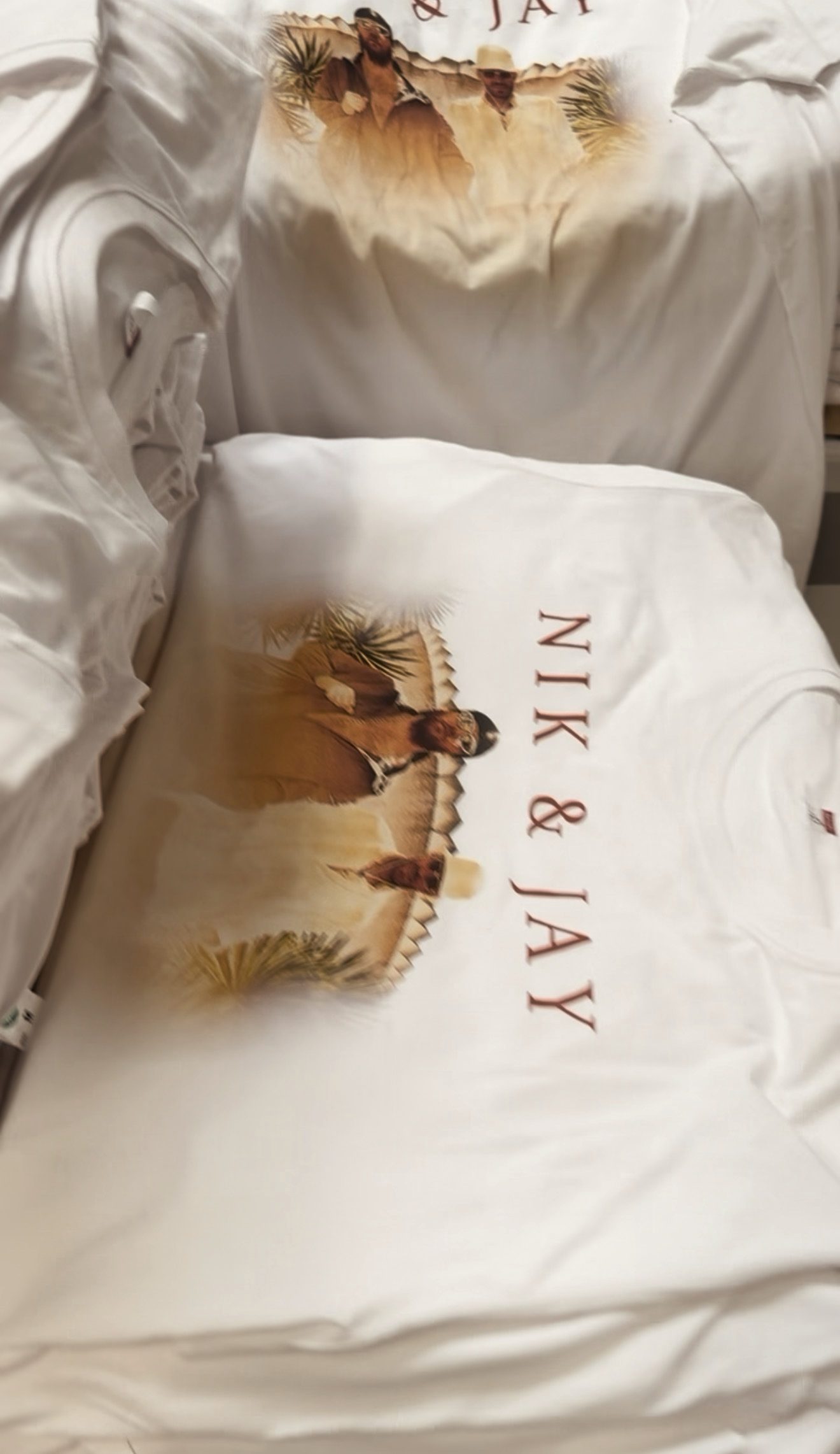Nik & Jay-T-shirt